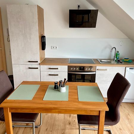 Stadtoase Geraeumige Gaestewohnungen Mit Balkon, Komfort, Modernitaet Und Ruhe, Fuer Monteure Geeignet, Free Wifi Frankenberg Eksteriør bilde